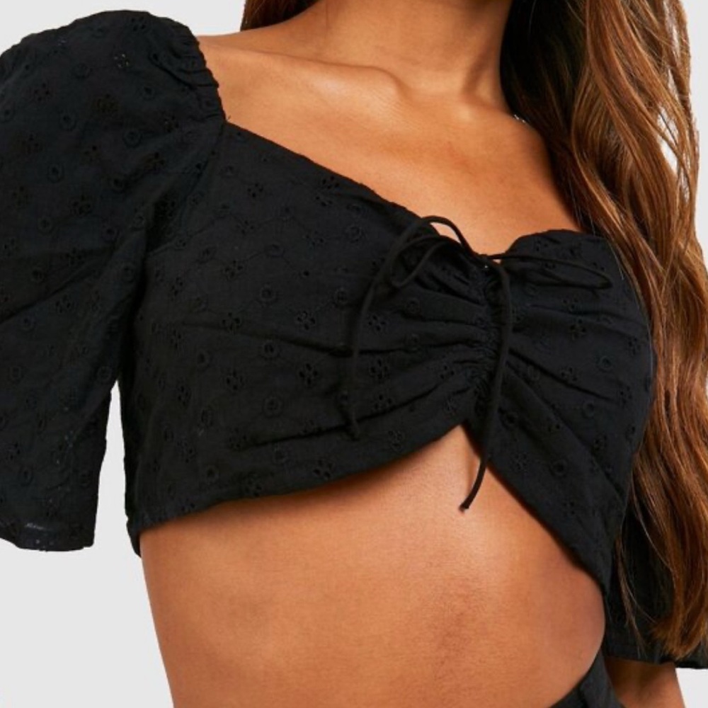 H&M Black Eyelet Puff Sleeve Crop Top